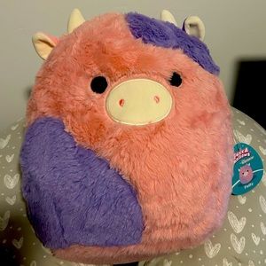 Patty the fuzzmallow